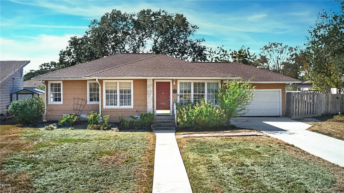 3307 San Antonio Street, Corpus Christi, TX 78411 - Image #1