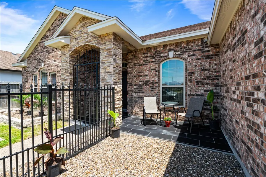 3902 Elvis Drive, Corpus Christi, TX 78414 - Image #3