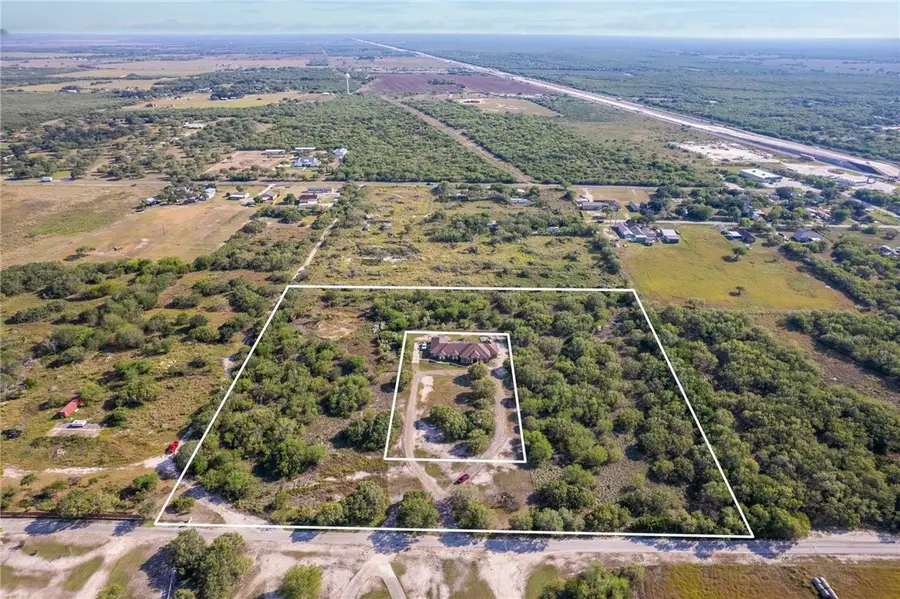 139 E County Road 2155 Circle E, Kingsville, TX 78363 - Image #2