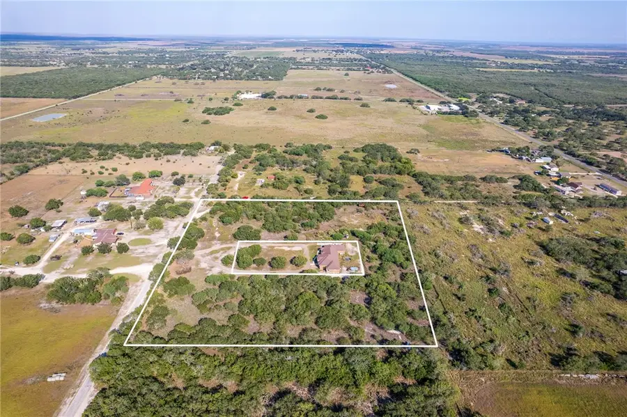 139 E County Road 2155 Circle E, Kingsville, TX 78363 - Image #3