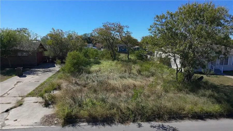 3609 S Saxet Drive, Corpus Christi, TX 78408 - Image #3