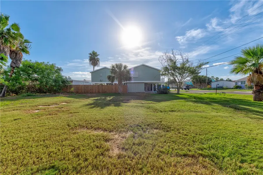 516 W Avenue C, Port Aransas, TX 78373 - Image #3