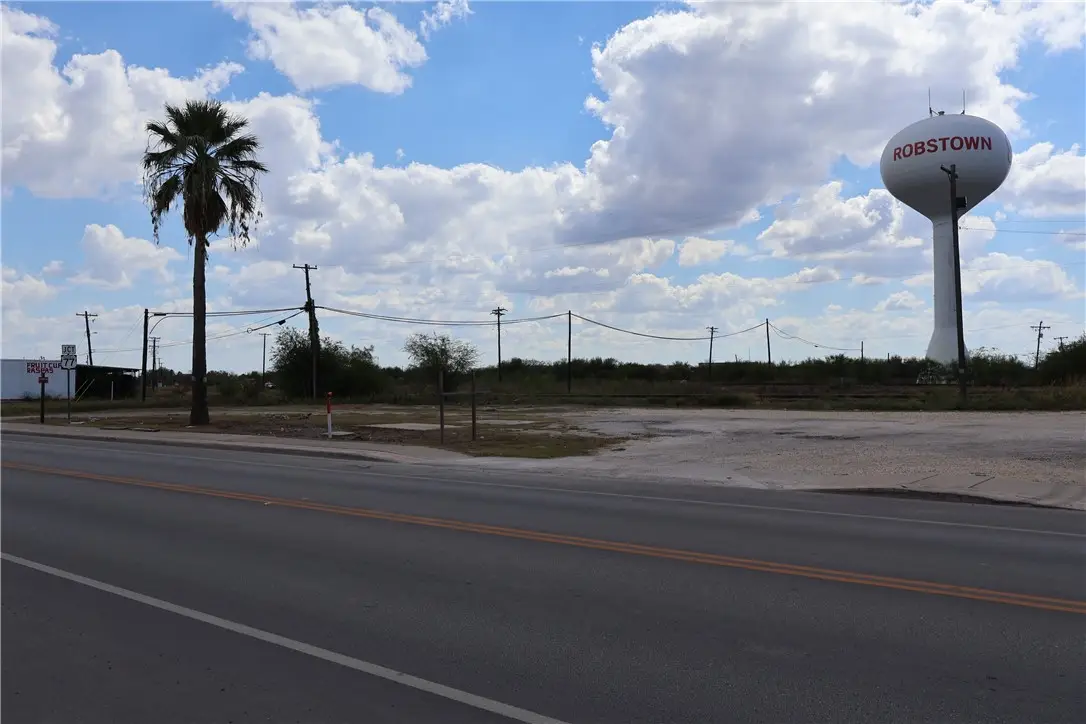 A . E. Avenue A E, Robstown, TX 78380 - Image #1