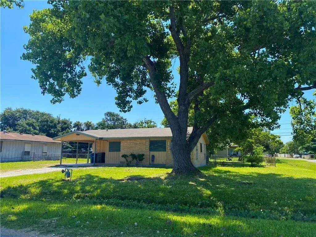 1233 Baywood, Corpus Christi, TX 78418 - Image #1