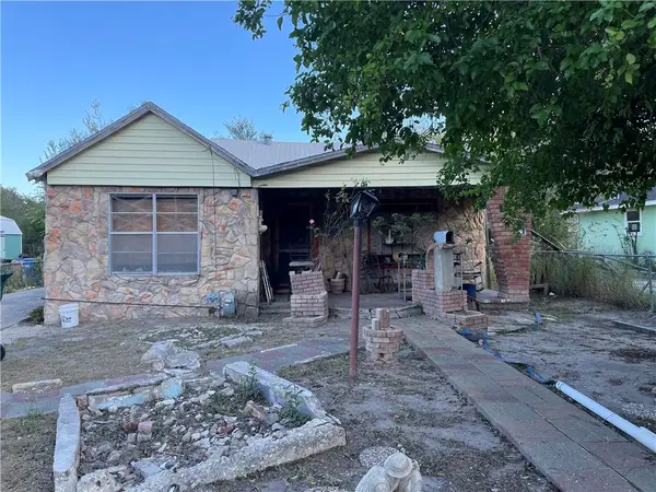 338 Mohawk Street, Corpus Christi, TX 78405