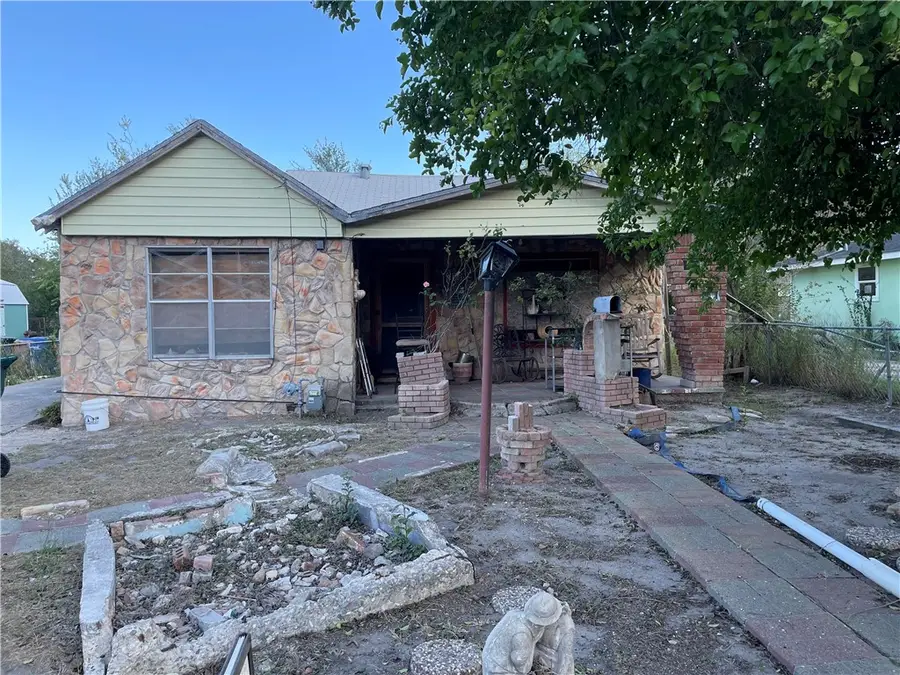 338 Mohawk Street, Corpus Christi, TX 78405 - Image #2