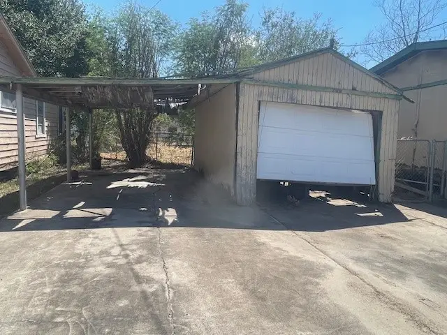 209 S Terrell Street, Falfurrias, TX 78355 - Image #3