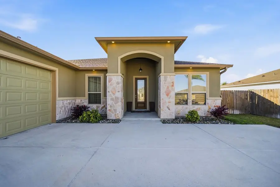 3161 Anchorage Drive, Corpus Christi, TX 78414 - Image #3