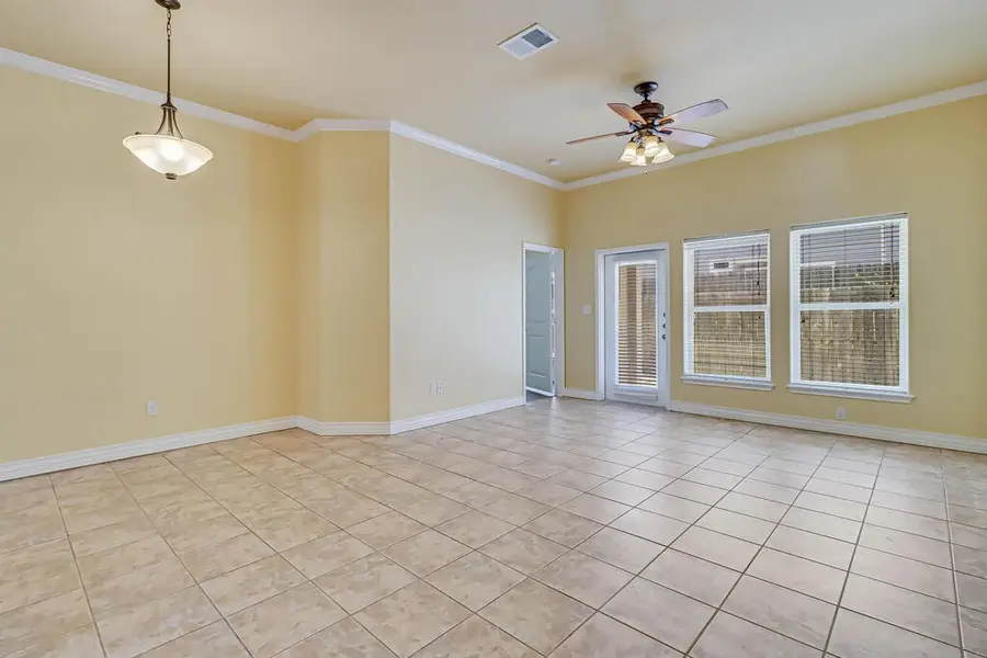 15118 Leeward Drive #103, Corpus Christi, TX 78418 - Image #2