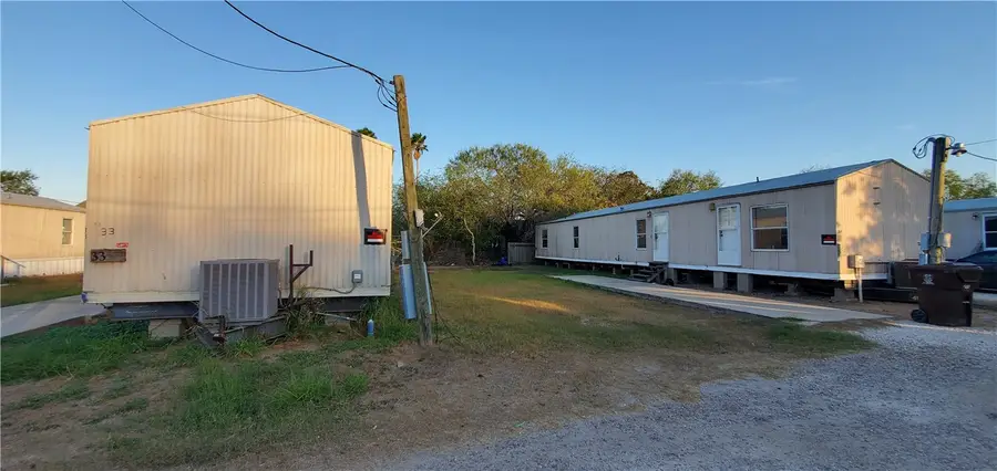 1131 W Kenedy Avenue, Kingsville, TX 78363 - Image #2