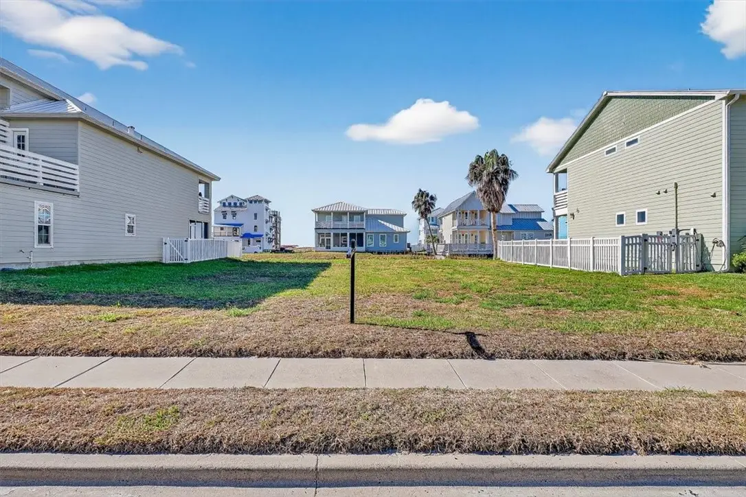 113 Frontside Drive, Corpus Christi, TX 78418 - Image #1