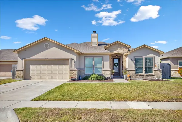 2012 Chesapeake Bay Drive, Portland, TX 78374