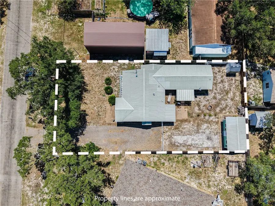 809 N Kossuth Street, Rockport, TX 78382 - Image #3