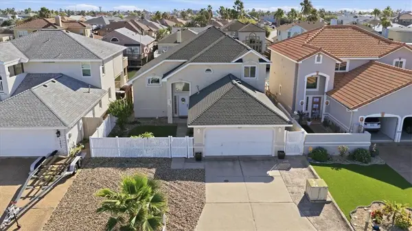 13633 Camino De Oro Court, Corpus Christi, TX 78418