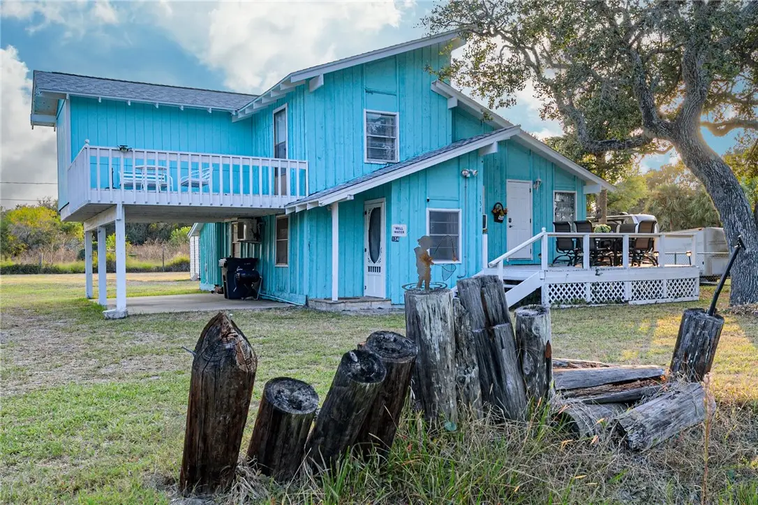 134 Live Oak Street, Rockport, TX 78382 - Image #1