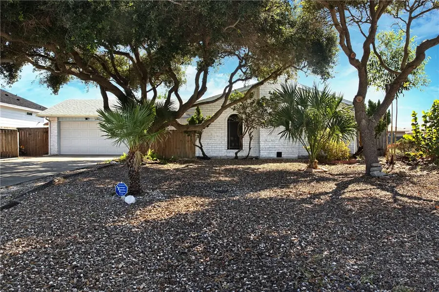 15730 Escapade Street, Corpus Christi, TX 78418 - Image #2