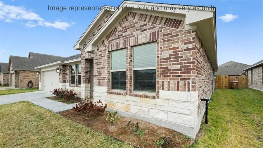 1434 Irigoyen Street, Corpus Christi, TX 78415 - Image #2