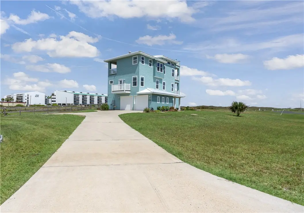 134 Mustang Island Estates Drive, Port Aransas, TX 78373 - Image #1