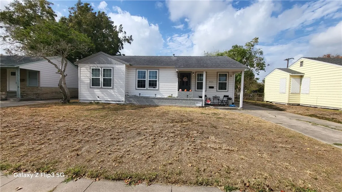 4221 Lowman Street, Corpus Christi, TX 78411 - Image #1