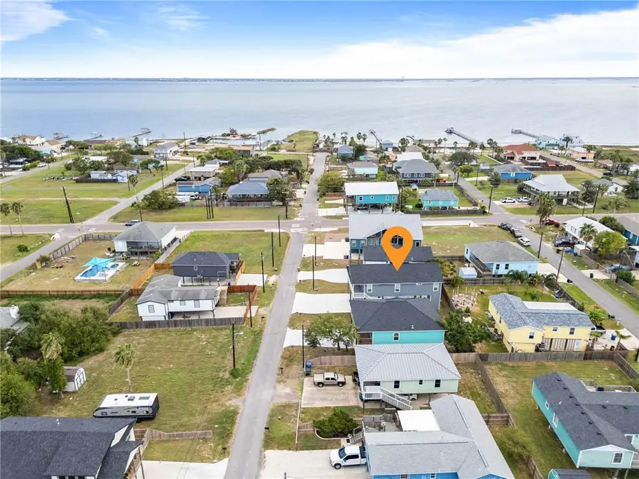 213 Las Palmas Drive, Corpus Christi, TX 78418 - Image #2