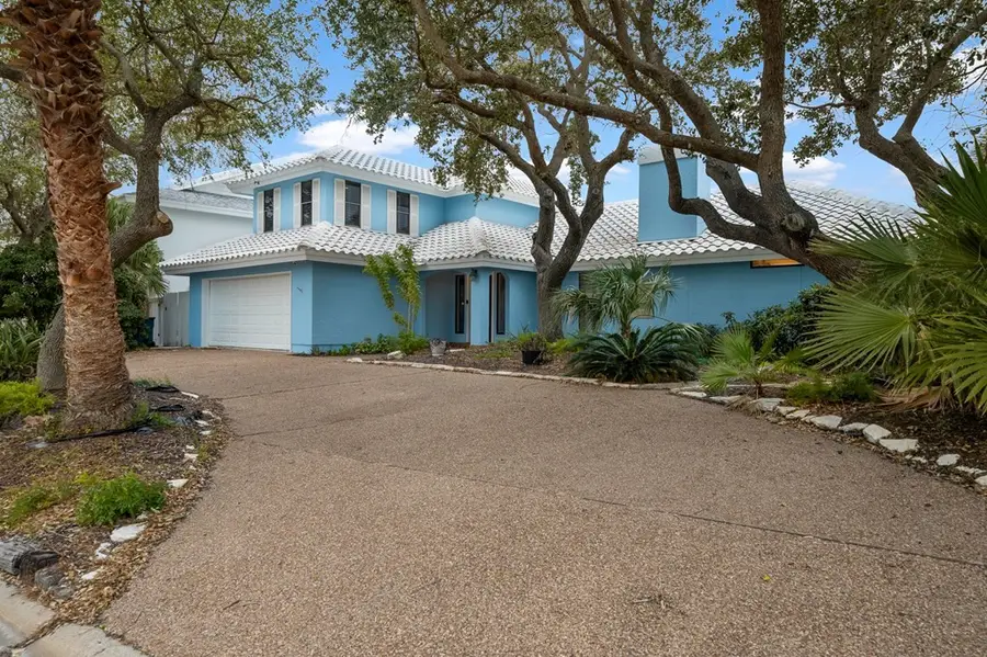 43 Blue Heron Drive, Rockport, TX 78382 - Image #2