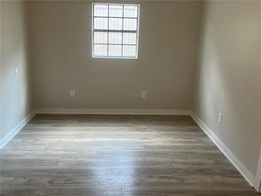 512 W Avenue F, Robstown, TX 78380 - Image #3