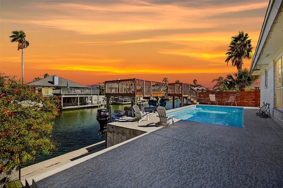 13822 Brigantine Drive Drive, Corpus Christi, TX 78418 - Image #2