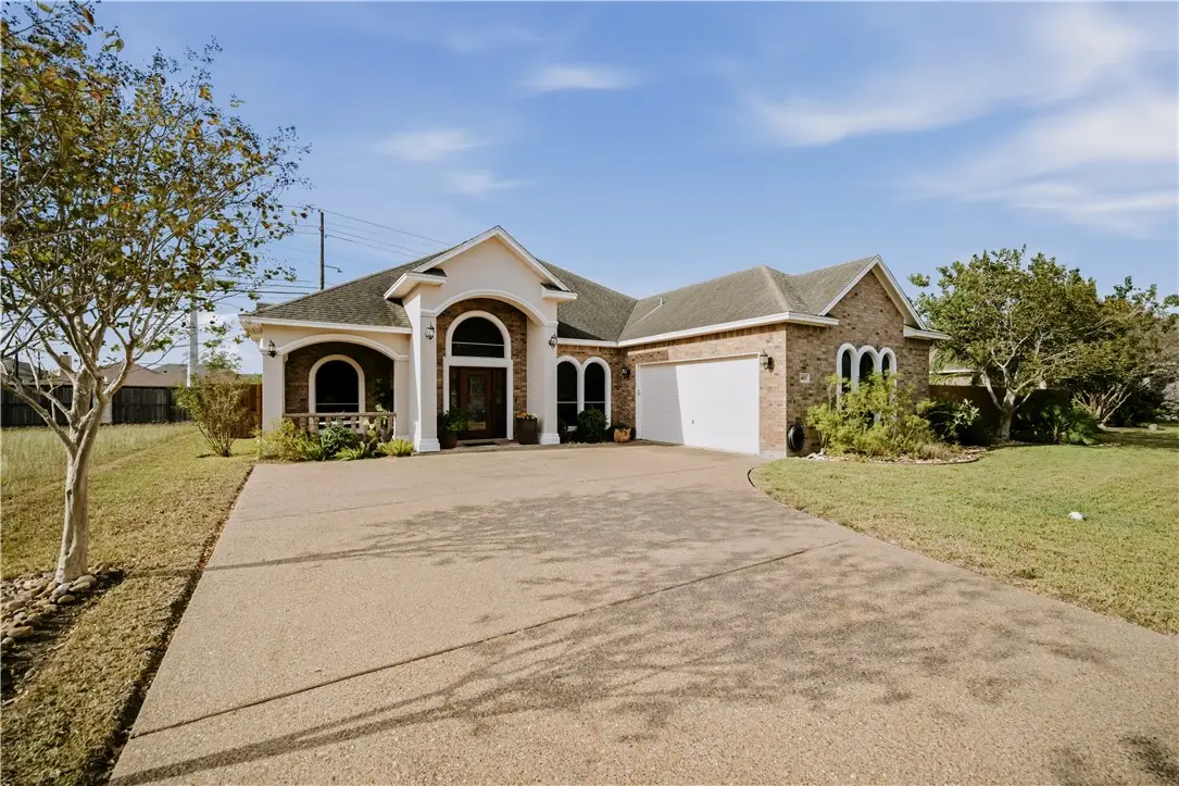 4105 Cimarron Lake Drive, Corpus Christi, TX 78414 - Image #1