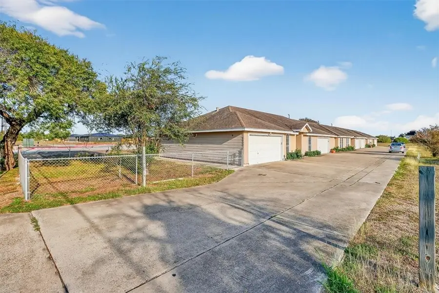 6834 Sandra #101, Corpus Christi, TX 78414 - Image #2