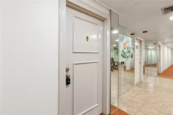 4600 Ocean Drive #906, Corpus Christi, TX 78412