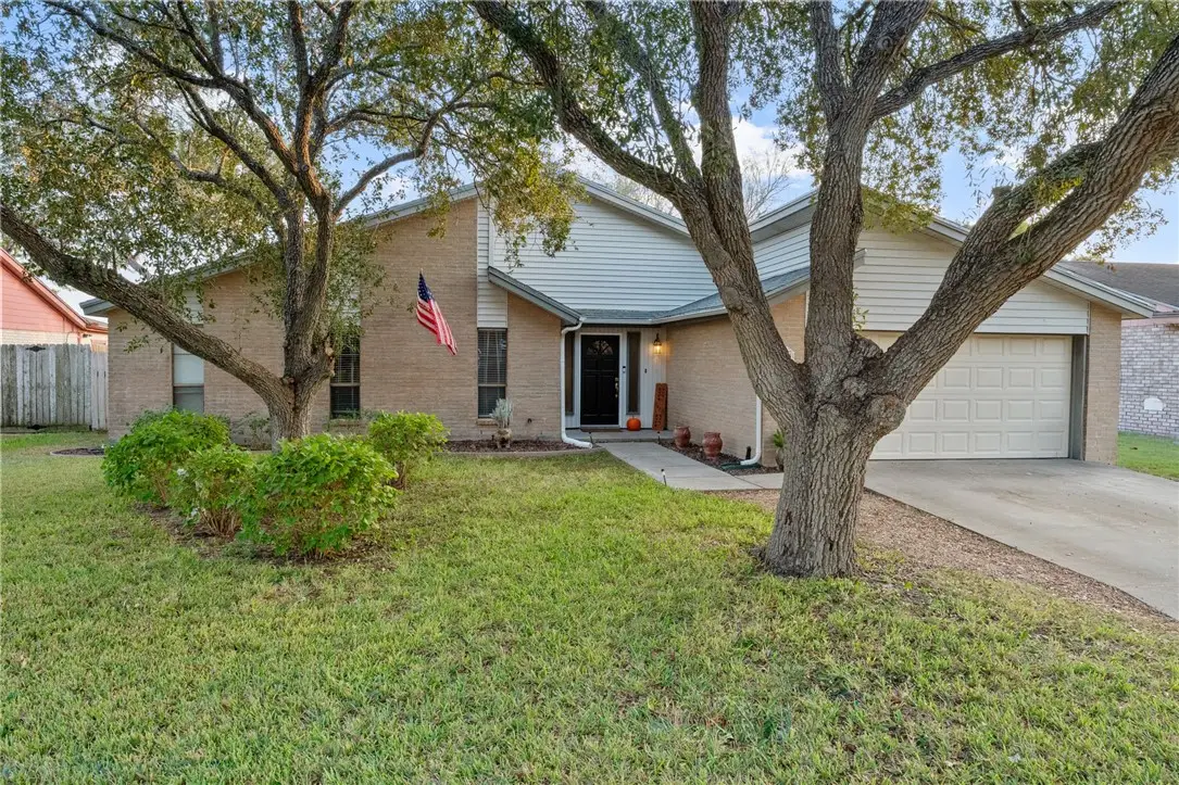 1213 Palm Avenue, Kingsville, TX 78363 - Image #1