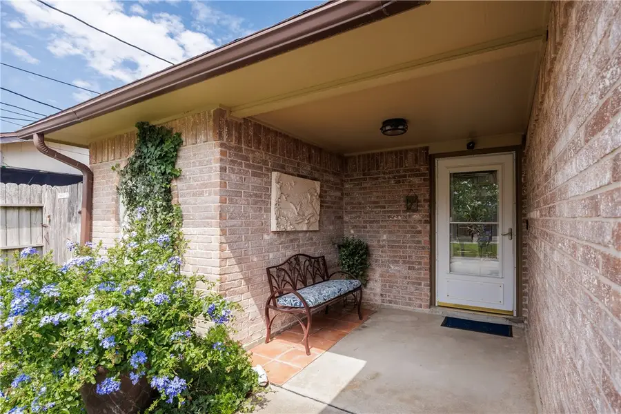 3346 Samoa Drive, Corpus Christi, TX 78418 - Image #3