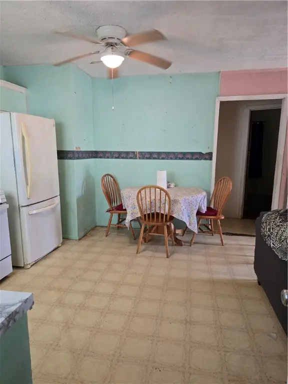 325 N Houston Street, Aransas Pass, TX 78336 - Image #2