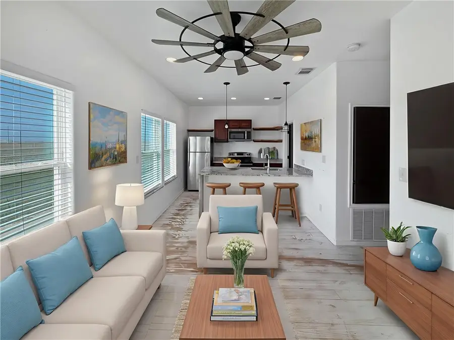 134 W Palm Beach, Port Aransas, TX 78373 - Image #2