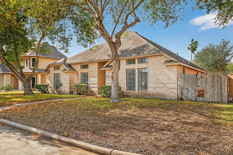 7005 Bevington Drive, Corpus Christi, TX 78413 - Image #2