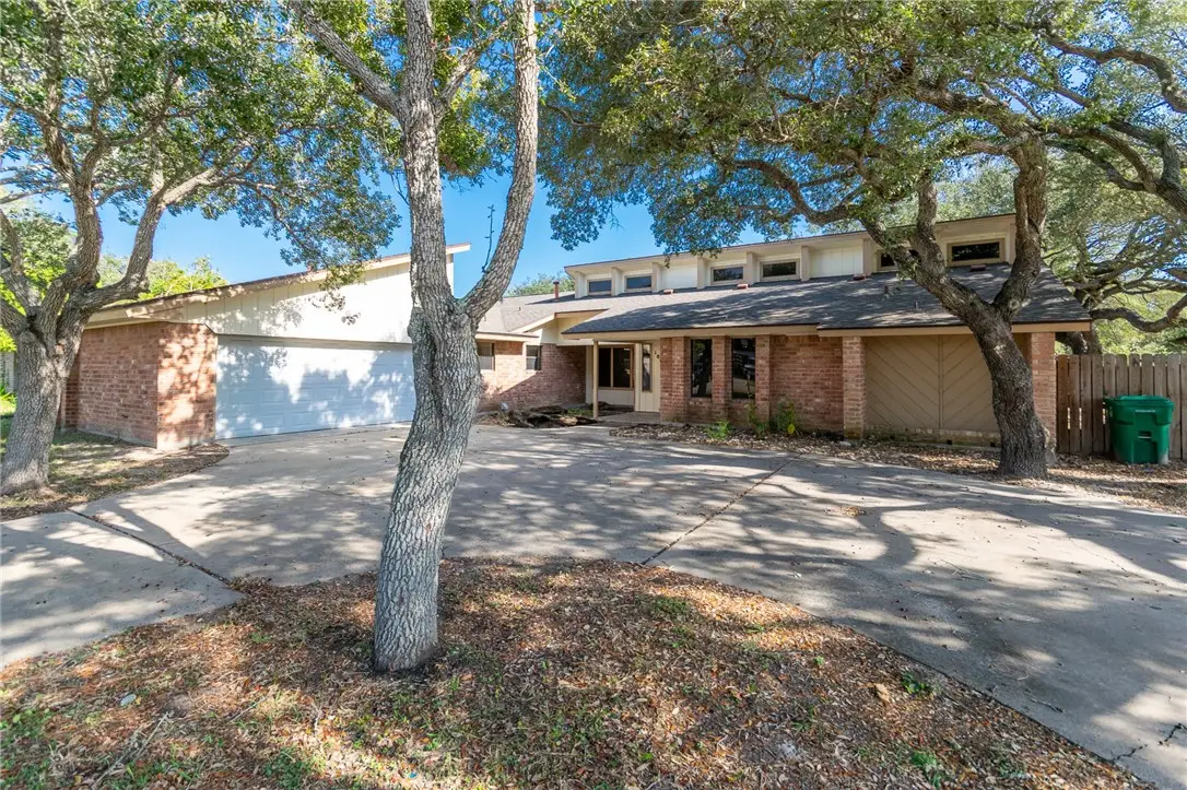 109 Wehring, Aransas Pass, TX 78336 - Image #1