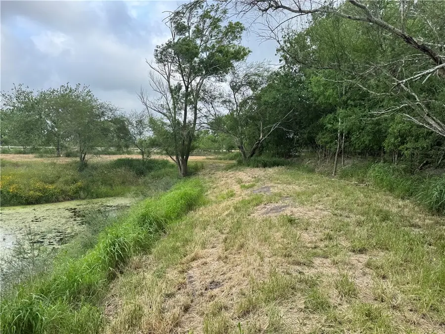 905 Santa Cruz Lane, Corpus Christi, TX 78415 - Image #2