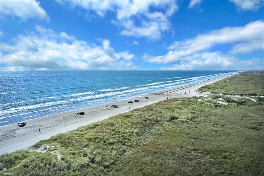 14721 Whitecap Boulevard #395, Corpus Christi, TX 78418 - Image #3