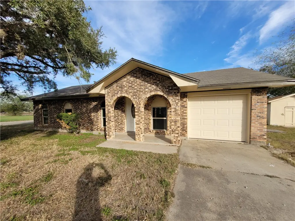 900 E 3rd Street, Sinton, TX 78387 - Image #1