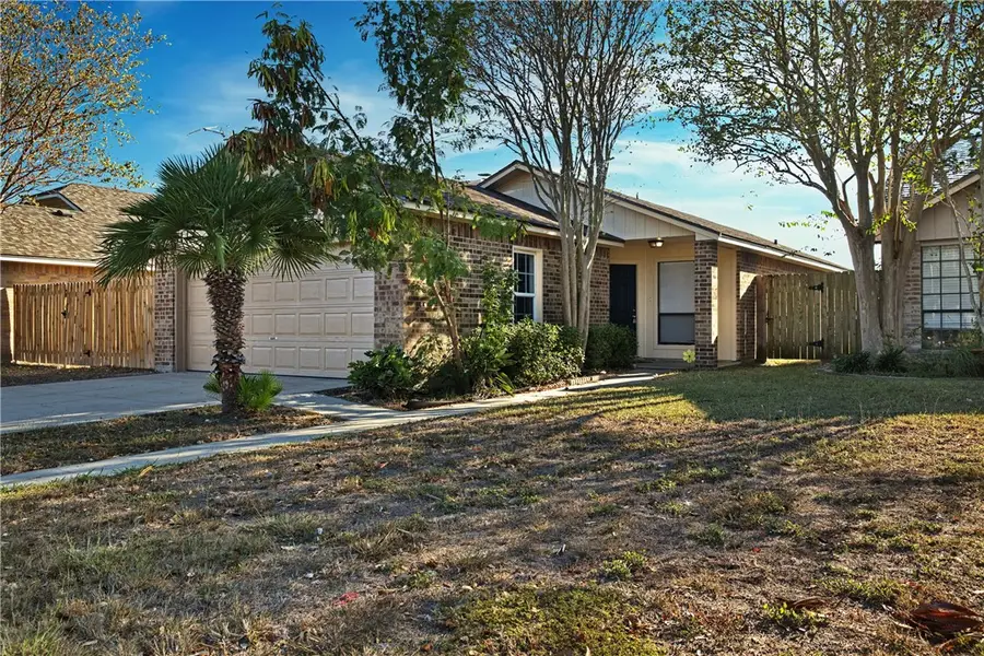 7145 Brookedge, Corpus Christi, TX 78414 - Image #2