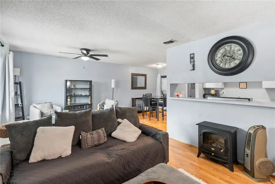 6247 Hidden Cove, Corpus Christi, TX 78412 - Image #2