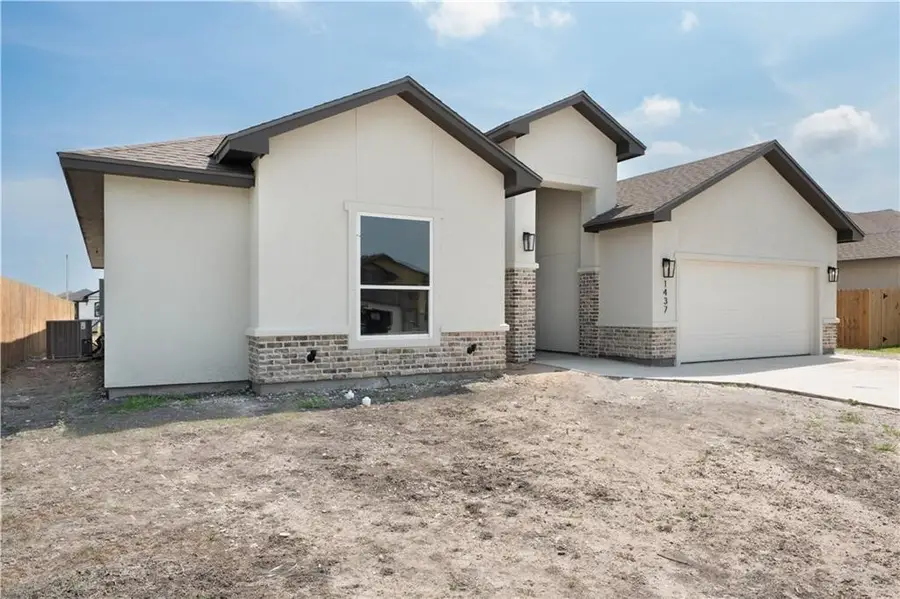 1437 Lois Chesney Street, Corpus Christi, TX 78415 - #3