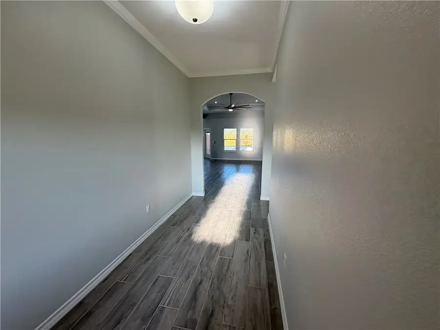 2533 Hewlett Drive, Ingleside, TX 78362 - Image #3