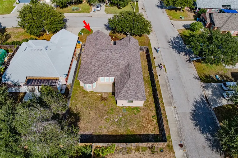 119 Georgian Oaks, Rockport, TX 78382 - Image #3