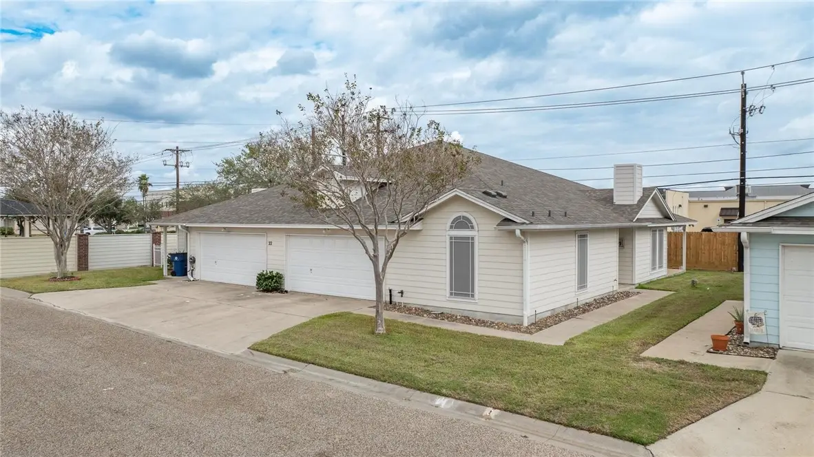 5642 Lipes Boulevard, Corpus Christi, TX 78414 - Image #1
