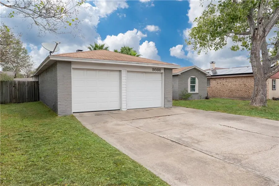 9566 Waxwing Street, Corpus Christi, TX 78418 - Image #2