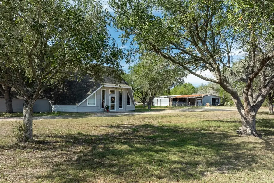 241 N County Road 1050, Kingsville, TX 78363 - Image #2