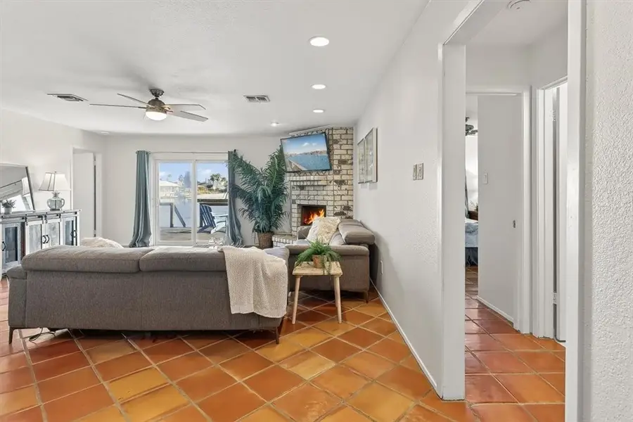 15006 Tesoro Drive, Corpus Christi, TX 78418 - Image #2