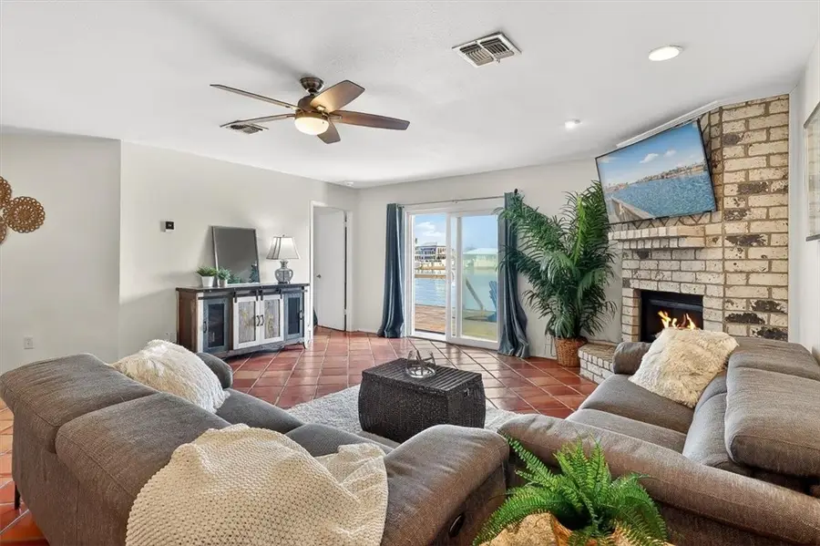 15006 Tesoro Drive, Corpus Christi, TX 78418 - Image #3