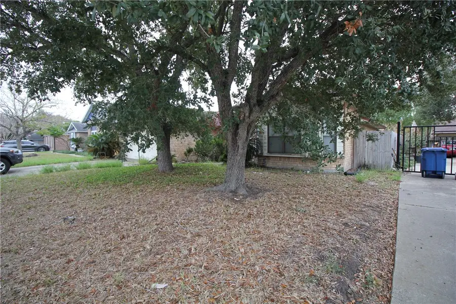 5409 Timbergate Drive, Corpus Christi, TX 78413 - Image #2